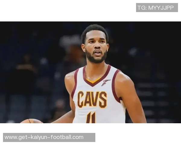 小莫布里半场表现抢眼17分钟内10投6中斩获13分4篮板2封盖 小莫布里半场表现抢眼17分钟内10投6中斩获13分4篮板2封盖